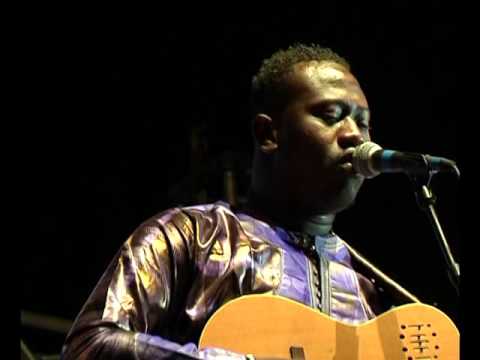 M'BOUILLÉ KOITÉ - NE NI DÉNI DÔ BÈ NA (J'AI RENCONTRÉ UNE FILLE (2016)