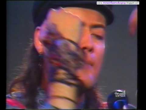 Desafiándote: la canción que sonó la noche que dormí por primera vez en un piso que no era el de mis padres