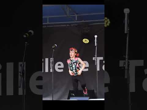 YouTube Thumbnail