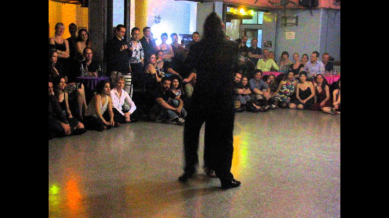 EDUARDO CAPUSSI Y MARIANA FLORES en Viva La Pepa Milonga (1/3)