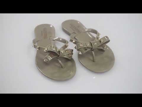 Шлепанцы фирмы Valentino