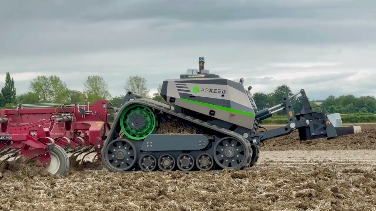 Ploughing, Topdown, and Vibro Flexing AgBot Field Trial 2025.