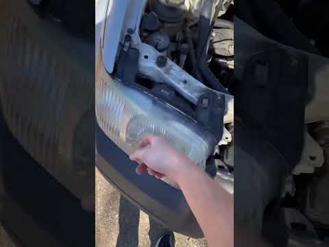 Replacing headlights on a 2003 Ford Escape