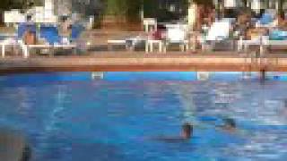 preview picture of video 'MOV057 - Costinesti 2008, Vox Maris piscina mare'