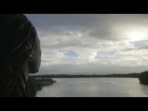 TRAPIZZ - Loin du Passé [Street Clip Officiel 2016]