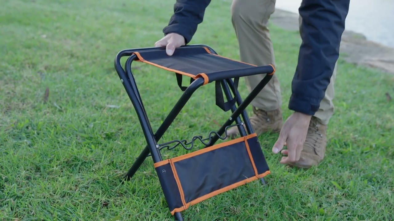 WILD REPUBLIC Fishing Chair with Rod Holder