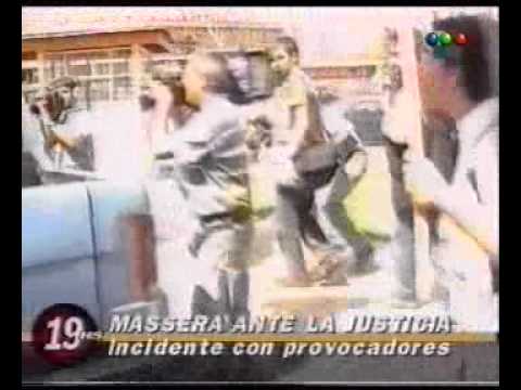 Aunque usted no lo viera 2004   16   Camara con cable corto