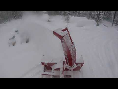 #128 Kubota B2601 Compact Tractor 3 Point Hitch Rear Snowblower