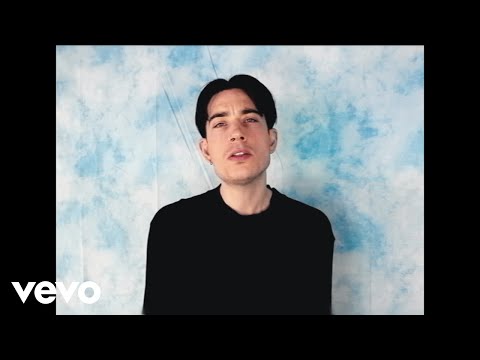 Rangleklods - Never Lie (Official Video)