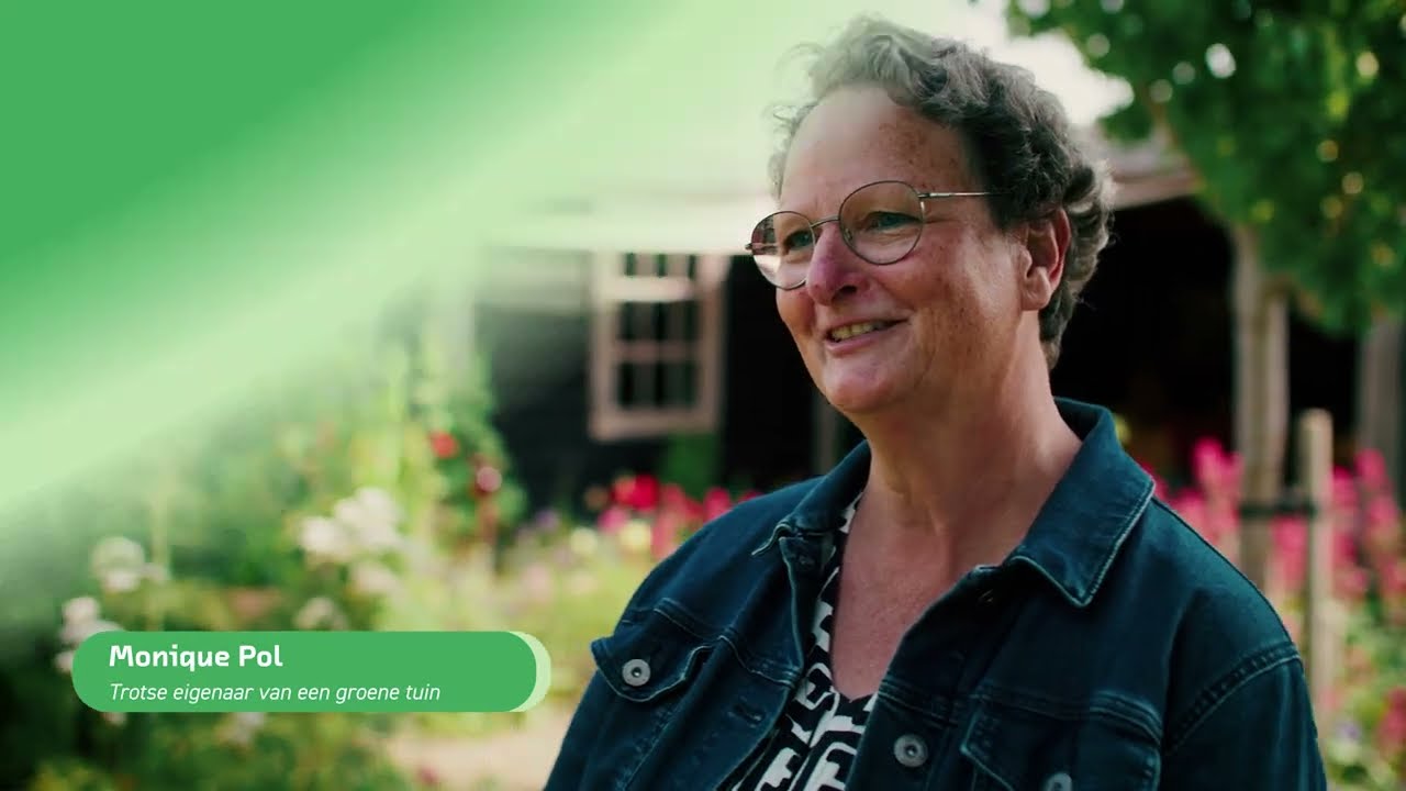 Groene tuin van Monique