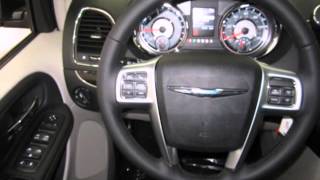 preview picture of video '2013 Chrysler Town and Country #D311 in Madison Jefferson,'