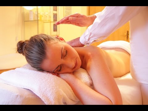 Wellness Massage im Erzgebirge - Was ist eine Hawaiianische Massage?