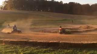 preview picture of video 'Fawn Grove Park - Super Mod Single Class Feature Race - 10-25-2014'