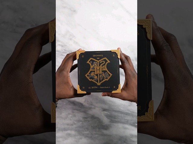 Vídeo relacionado con WONDEE Harry Potter Regalos, Auriculares Inalámbricos Bluetooth Iluminados con Efecto Patronus LED de Harry Potter, Auricular con Sonido Potente y Cancelación de Ruido - Idea de Regalo Harry Potter