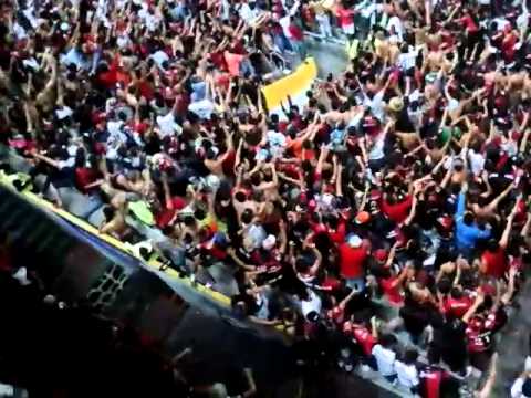 "Atlas 1 vs 1 Chivas 2015 - recibimiento la famosa" Barra: Barra 51 &bull; Club: Atlas