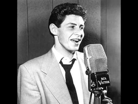 I'm Walking Behind You (1953) - Eddie Fisher