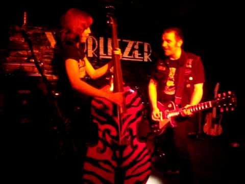 The Silver Shine - Angels to Some (live)