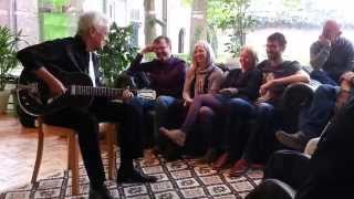 2014-04-13 - Doug MacLeod plays in the Library in Hoorn, The Netherlands.