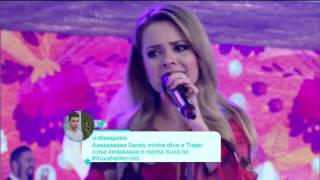 Sandy canta "Aquela dos 30" no  programa Xuxa Meneghel