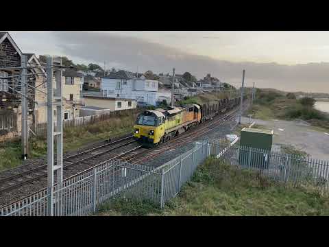 70801 playing 'On Ilkley Moor Bah Tat' past Hest Bank Level Crossing, 07/11/21