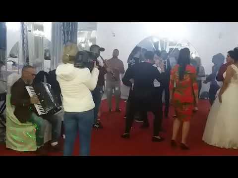 La o treabă cu Robert Salam şi Robert Tunaru