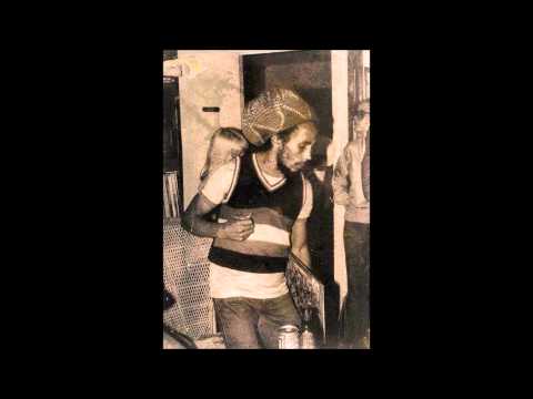 Bob Marley - Rare No Woman No Cry -  A Capella with Acoustic Guitar &  Drum Machine