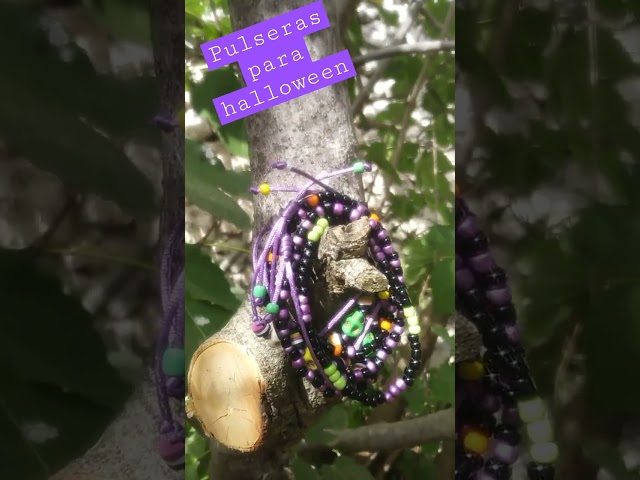 Vídeo relacionado con FIESTAS GUIRCA | Pulseras/Esposas Blonda Negras - Accesorio de Joyería para Disfraces de Halloween y Fiestas Temáticas - Ideal para Todos los Usuarios - Complemento de Estilo Gótico - Negro