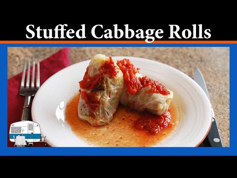 How to cook Golumpki (Polish stuffed cabbage rolls)