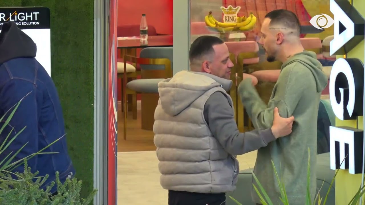 “Çmimi i parë i jepet kushove”/ Romeo dhe Elvisi u tregojnë banorëve se debati ishte një lojë - BBV3