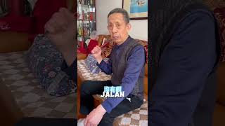 Download lagu Grandma's Gift Surprises Everyone 😂🎁 mp3