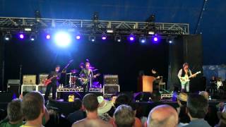 Flamin' Groovies with 'Shake Some Action'