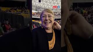 Michelle Bachelet llegó al concierto de Silvio Rodríguez en el Movistar Arena