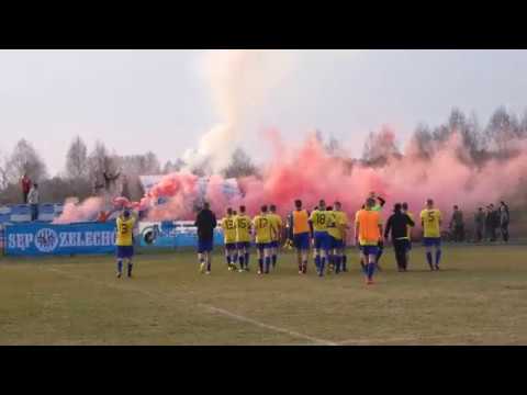 Sęp - Błękitni Stoczek Węgrowski: oprawa kibiców po meczu