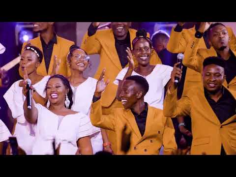VVC Tanzania Ft John Kavishe - Bwana Wa Mabwana (Live Video)
