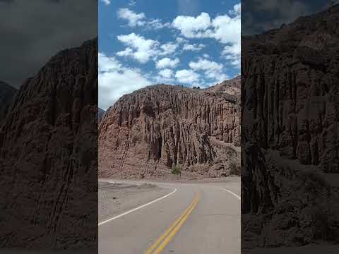 En Ruta, regresando de Cafayate a Salta ( capital )