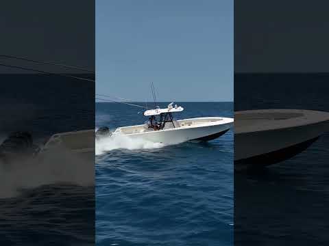 SeaVee Boats 390Z one of the best fishing center consoles in the boating world