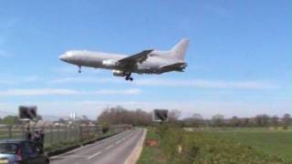 preview picture of video 'RAF Brize Norton 21st April 2009'