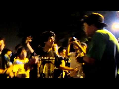 Sinaka vs Logic20 vs Fox - "Peliculeando, Sangre y Haz tu edificio (Estructuras)" - 1000 M de Morir