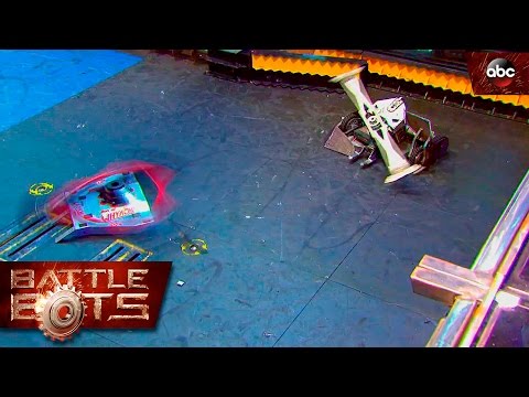 Son of Whyachi vs. Ghost Raptor - BattleBots