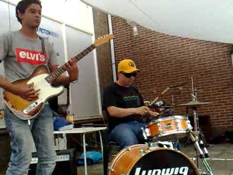 Aunt Menny Moore (Queensday 2009)