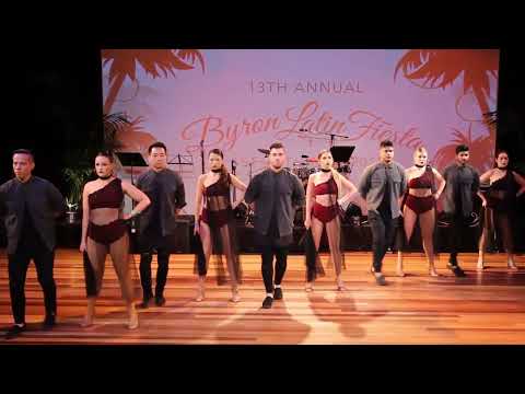 Manuel Cassotti & Sara Nicole - Urban Kiz Show | Music: Pyramis by VersuS