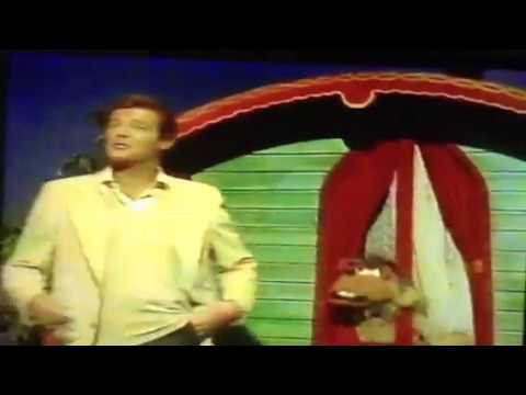 The Muppet Show Talking To The Animals With Roger Moore