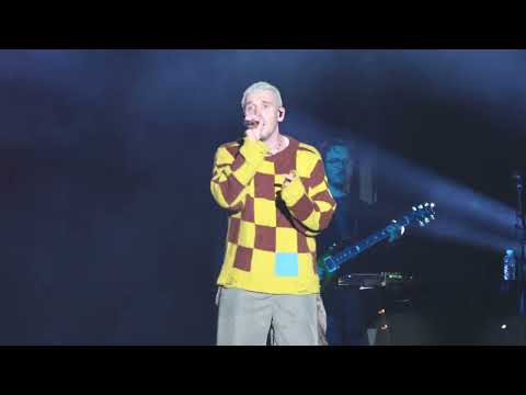 Lauv -  Fuxk i'm lonely live in korea  221010 slow life slow live 라우브 내한공연