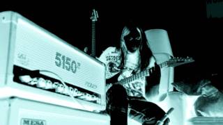 Video thumbnail for Bugera 6262 vs. Peavey 5150 II - Metal shootout by Ola Englund