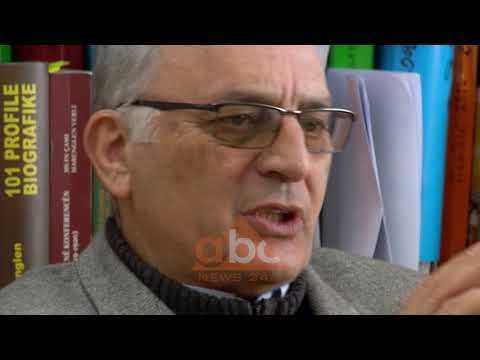 Verli: Kujtimi i 100-vjetorit te vdekjes se Ismail Qemalit nis ne Vlore  | ABC News Albania