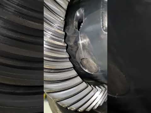 F250 Ford 10.5 rear end - yours noisy? #shorts #fyp #fordtrucks