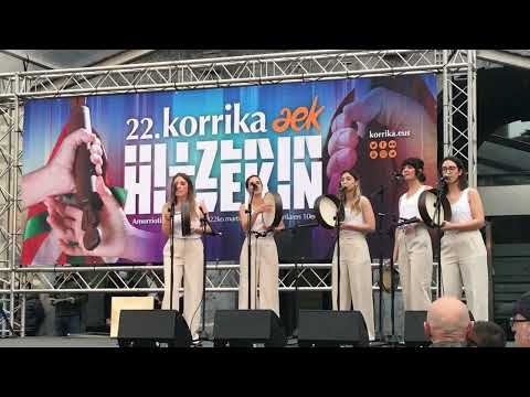 Neomak ''Ilargi berriak'' @ Korrika 22, Amurrio