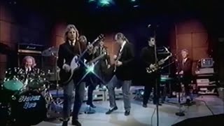 Status Quo &amp; The Beach Boys - Fun Fun Fun (GMTV)
