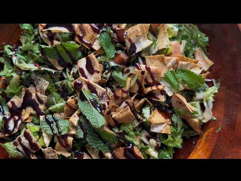 How to Make Fattoush | Traditional Lebanese Salad Recipe