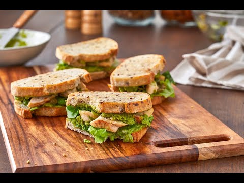 Sandwich houmous de petits pois, poulet au citron